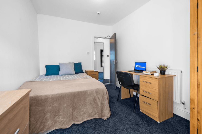 11 Eaton Crescent, Swansea - Image 19