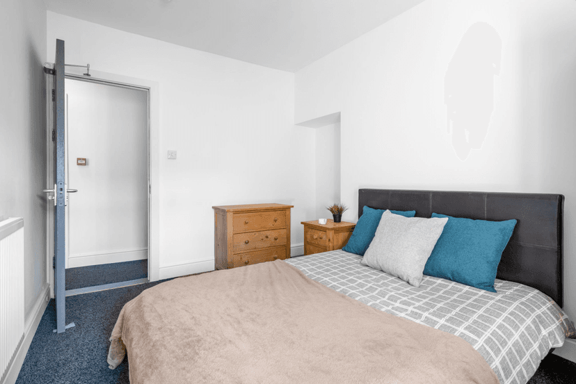 11 Eaton Crescent, Swansea - Image 21