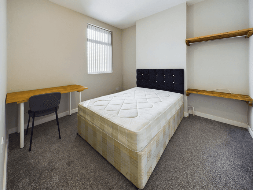 57 Wern Fawr Road, Port Tennant, Swansea - Image 3