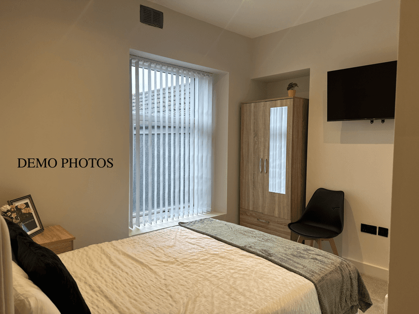 17 Glanmor Crescent, Uplands, Swansea - Image 1