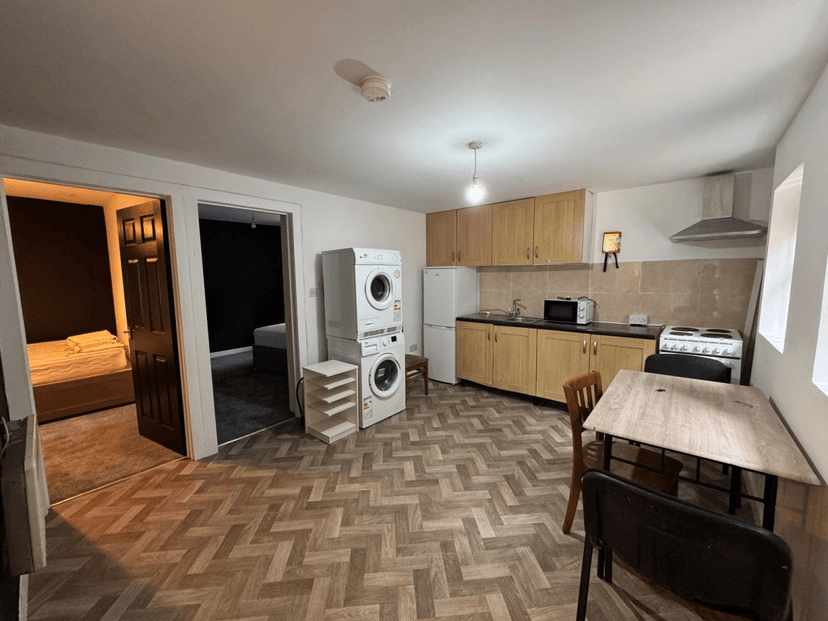 18C Dillwyn Road, Sketty, Swansea - Image 1