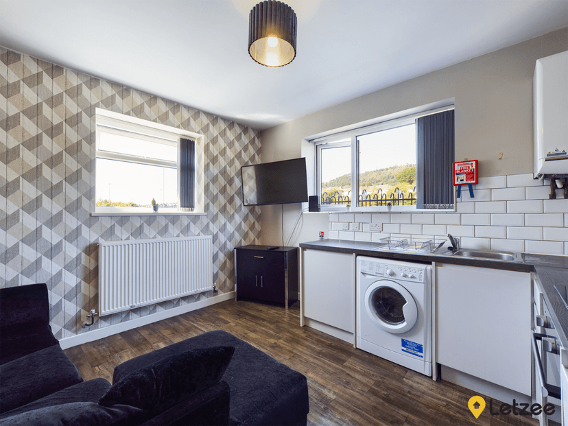 110 Fabian Way, Port Tennant, Swansea - Image 1