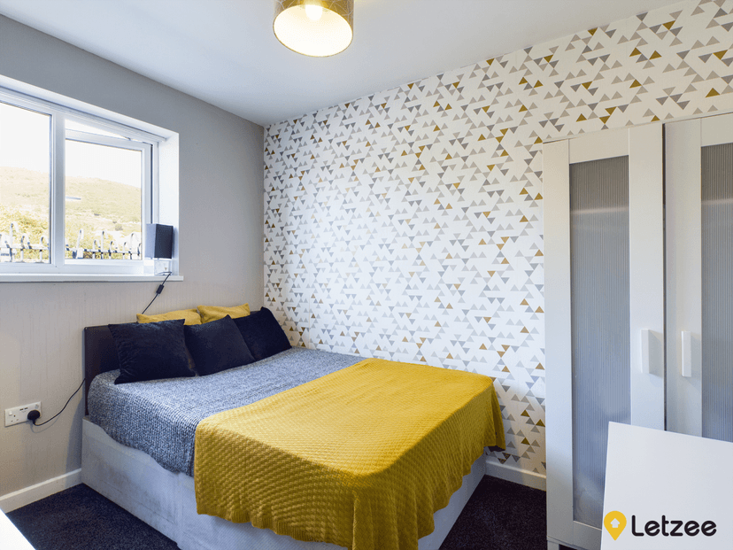 110 Fabian Way, Port Tennant, Swansea - Image 3