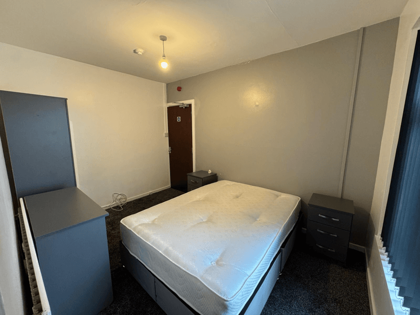 64 Westbury Street, Swansea - Image 13