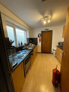 81 Fleet Street, Swansea - Image 2