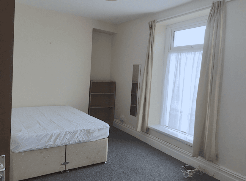 7 Brunswick Street, Swansea - Image 3