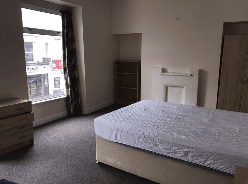 11 Brynymor Road, Swansea - Image 4