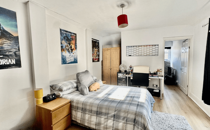 77 King Edward Road, Swansea - Image 2