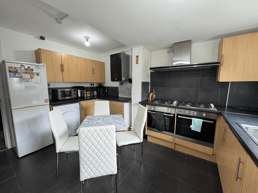 7 Saint Helen's Avenue, Swansea - Image 1