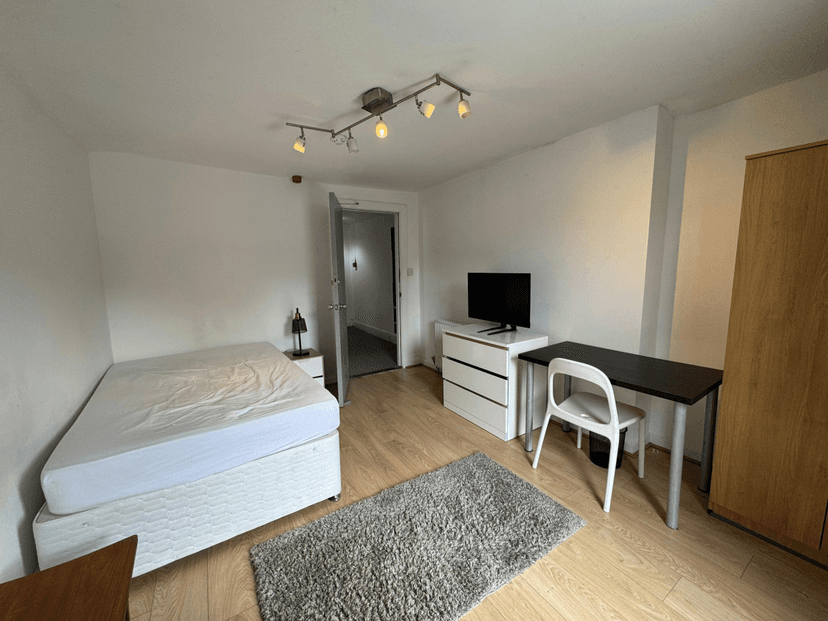 7 Saint Helen's Avenue, Swansea - Image 8