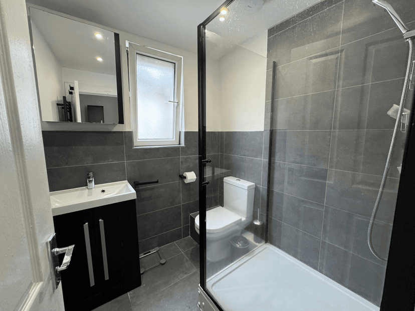 7 Saint Helen's Avenue, Swansea - Image 10