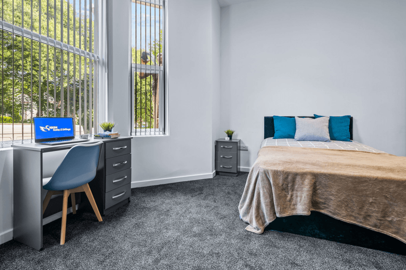 72 Walter Road, Swansea - Image 16