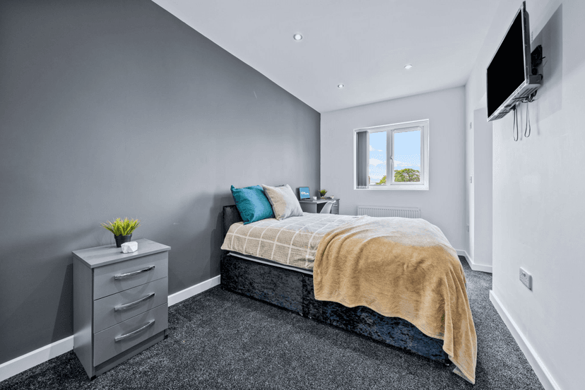 72 Walter Road, Swansea - Image 22