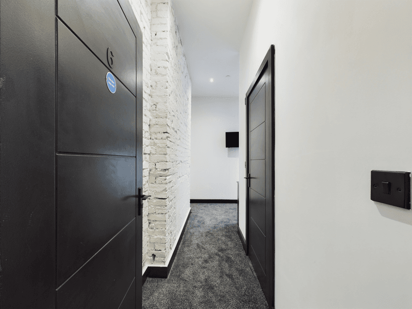 7 Christina Street, Swansea - Image 23