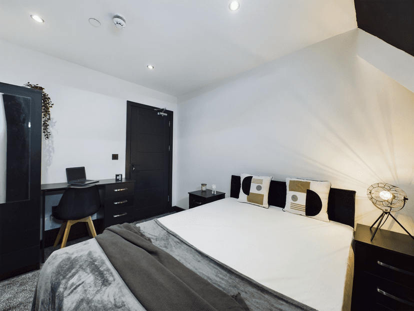 7 Christina Street, Swansea - Image 28