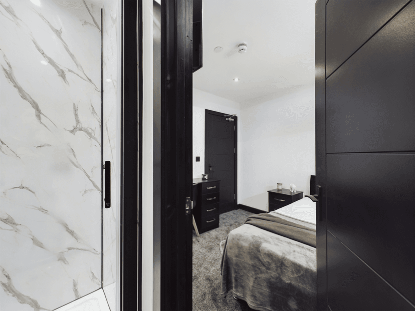 7 Christina Street, Swansea - Image 30