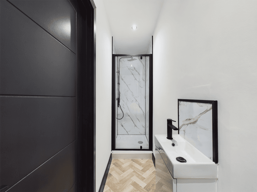 7 Christina Street, Swansea - Image 38