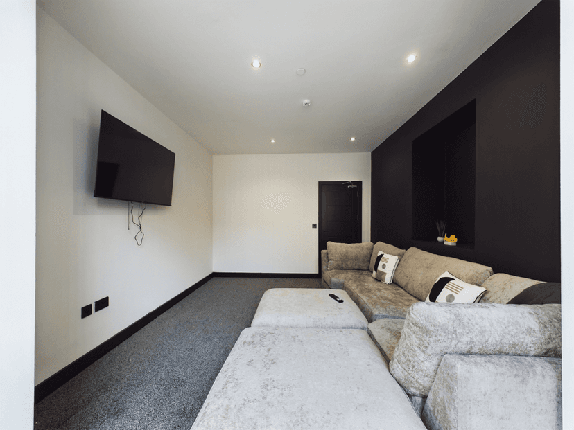 7 Christina Street, Swansea - Image 7