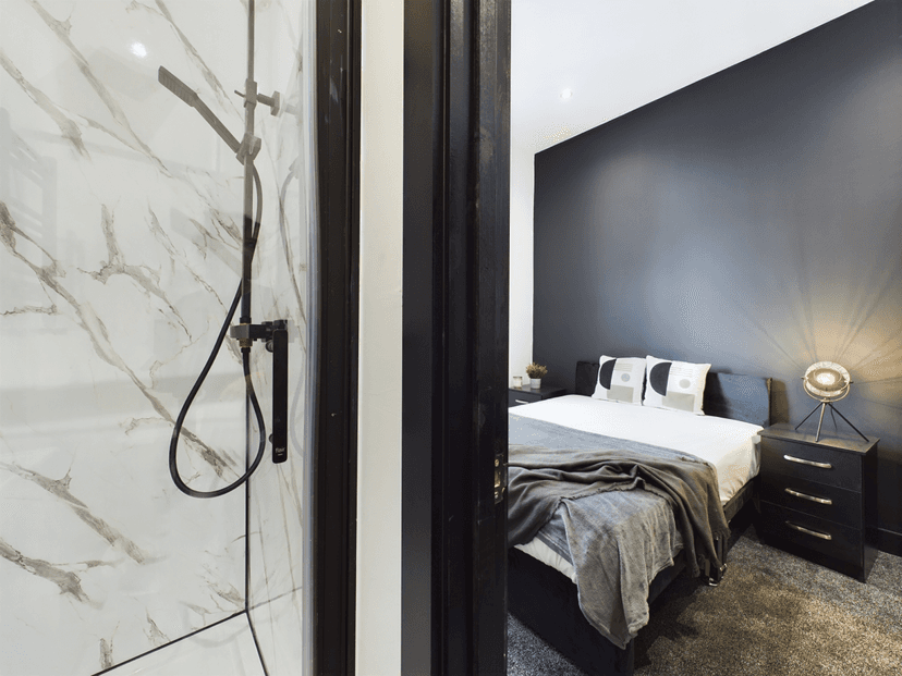 7 Christina Street, Swansea - Image 10