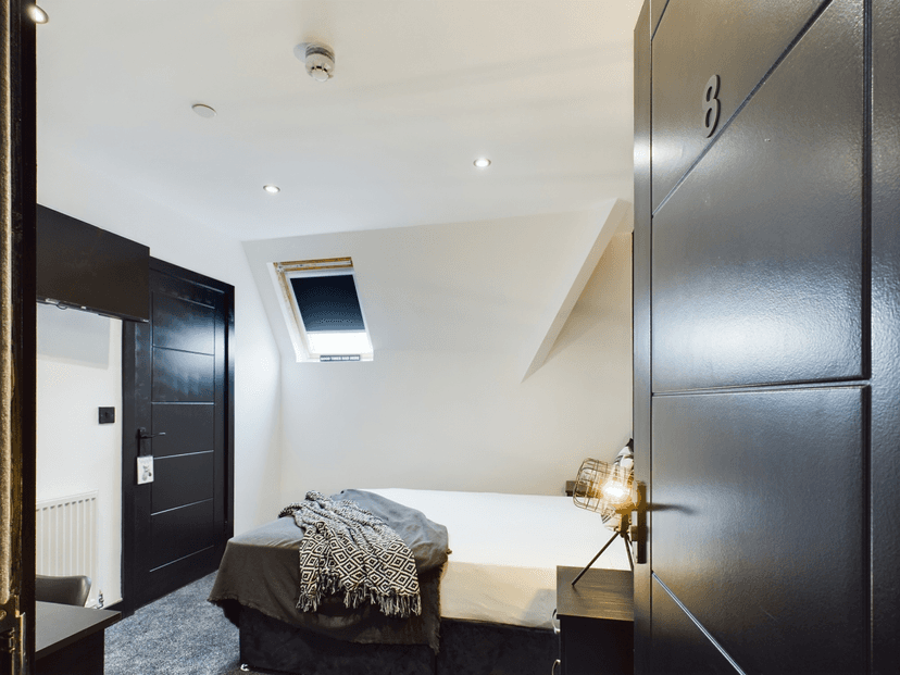 7 Christina Street, Swansea - Image 20