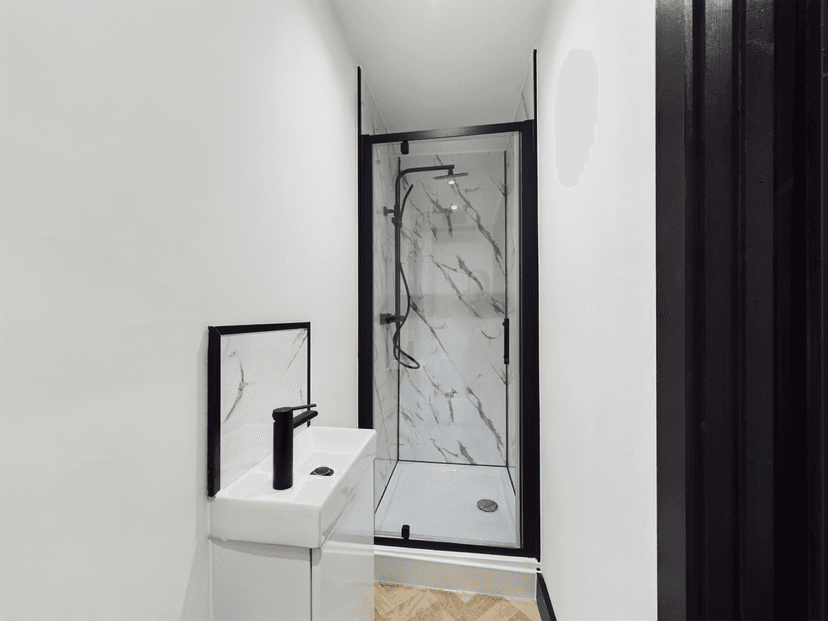 7 Christina Street, Swansea - Image 25