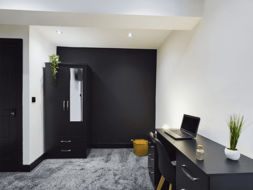 7 Christina Street, Swansea - Image 28