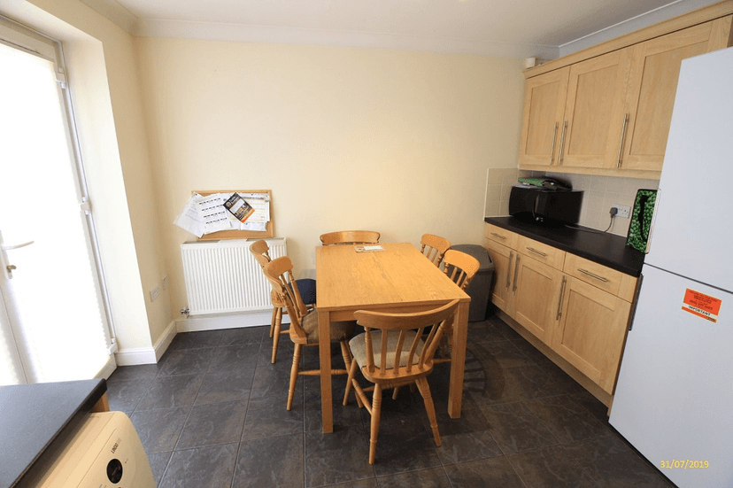 6 Bandy Fields Place M7 2ZT - Image 4