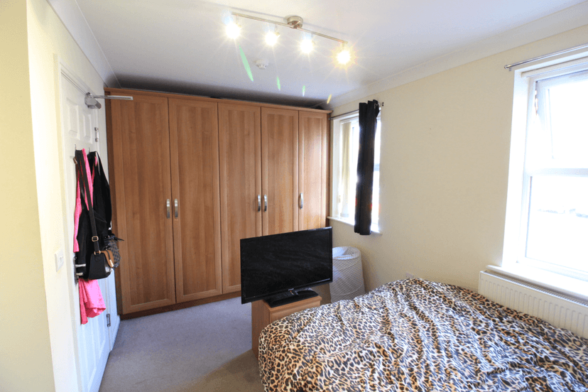 6 Bandy Fields Place M7 2ZT - Image 8