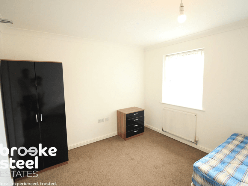 39 Bandy Fields Place, Salford - Image 10