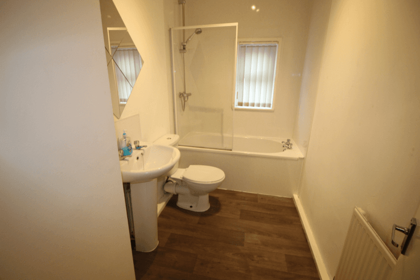 41 MacKenzie Road, Salford - Image 8