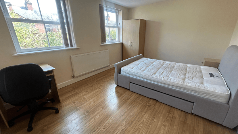 68 Eastleigh Road, Leicester - Image 10