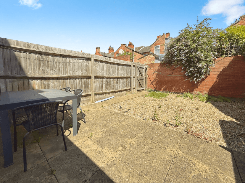 86 Eastleigh Road, Leicester - Image 16