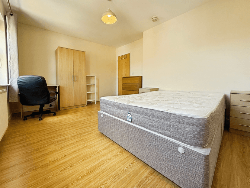 86 Eastleigh Road, Leicester - Image 10