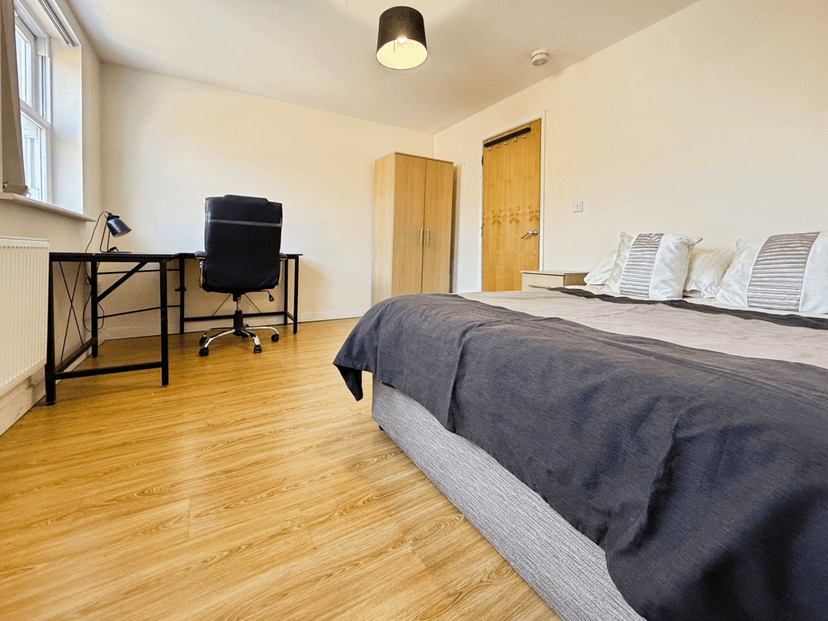 86 Eastleigh Road, Leicester - Image 12