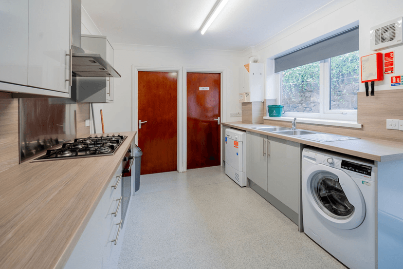  Rhyddings Park Road, Brynmill, Swansea - Image 2