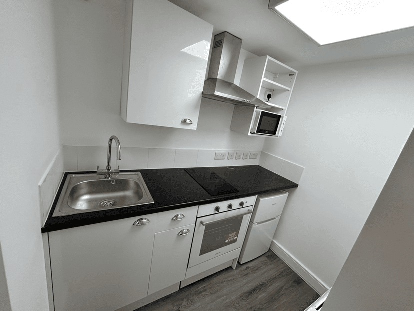 Studio 2, The Production House, 147A Saint Michael's Hill, Bristol - Image 2