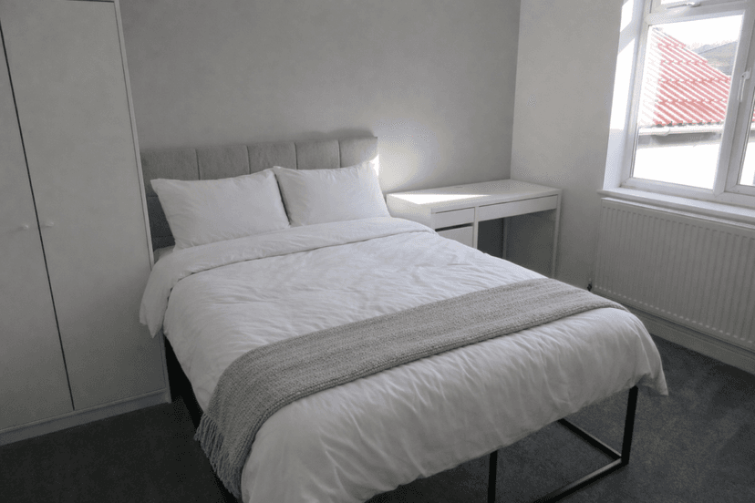 374 Southmead Road, Bristol - Image 3