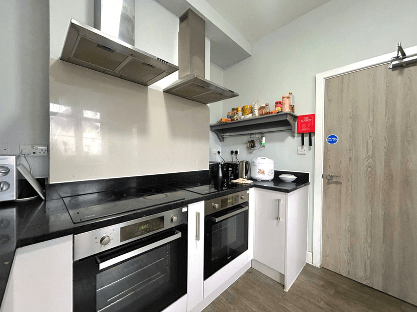 1 MAIN - New North Road, Central, Exeter, EX4 - Image 5