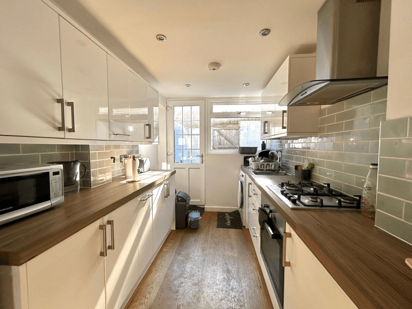 18 Oakfield Street, Exeter, EX1 - Image 4