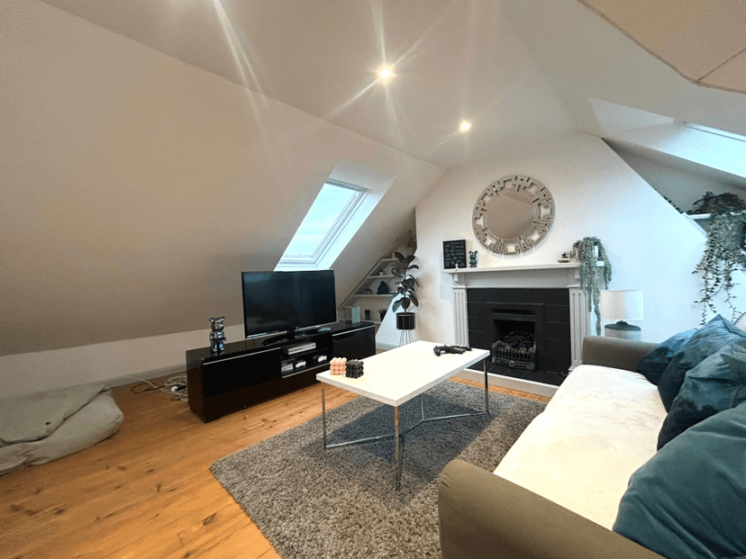 105a Bonhay Road, St Davids, Exeter, EX4 - Image 1