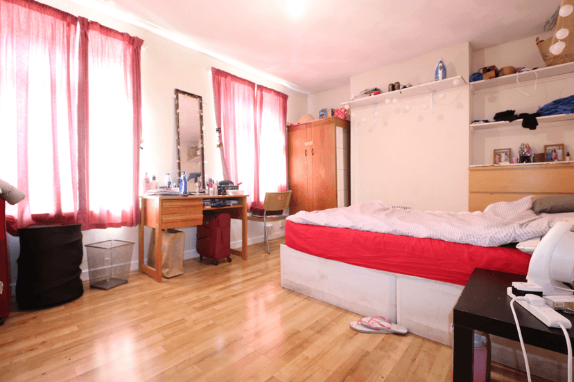 Robert Street, Cathays, Cardiff - Image 9