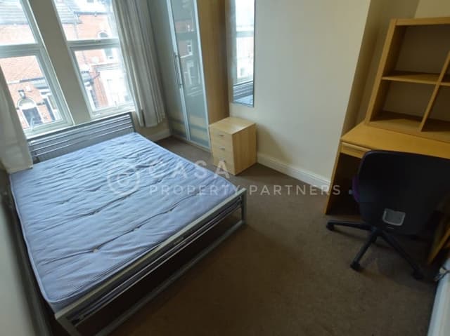 9 Norwood Road, Leeds - Image 6