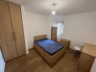  Park Range, Manchester - Image 2