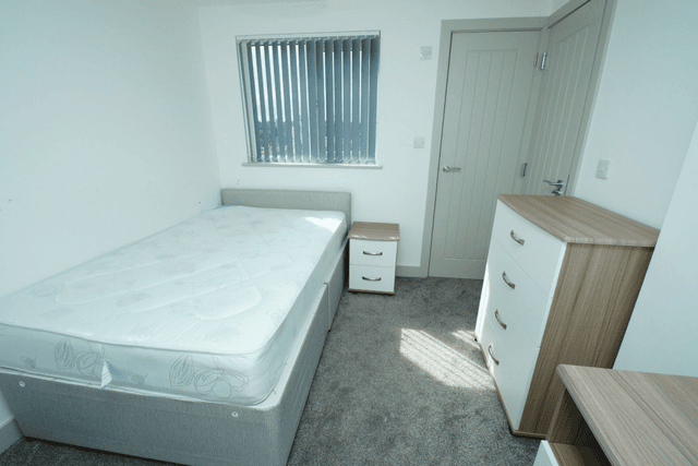 128 Bournbrook Road - Image 6