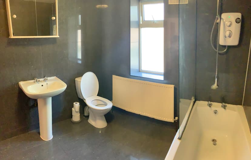 Clifton Avenue - Image 10