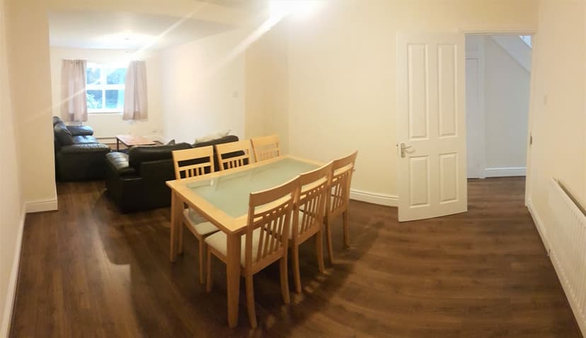 Delacourt Road - Image 4