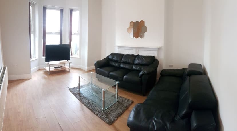 Amherst Road - Image 2