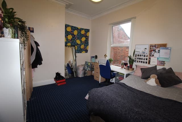 64 CARDIGAN ROAD  - Image 7