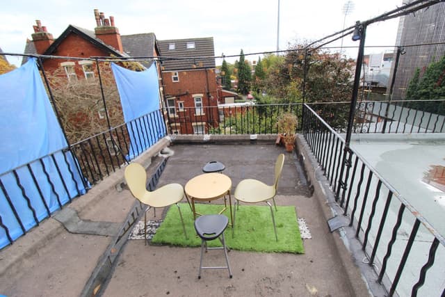 236 Kirkstall Lane, Leeds - Image 8