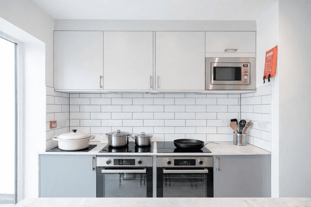 Conygre Grove, Filton, Bristol - Image 2